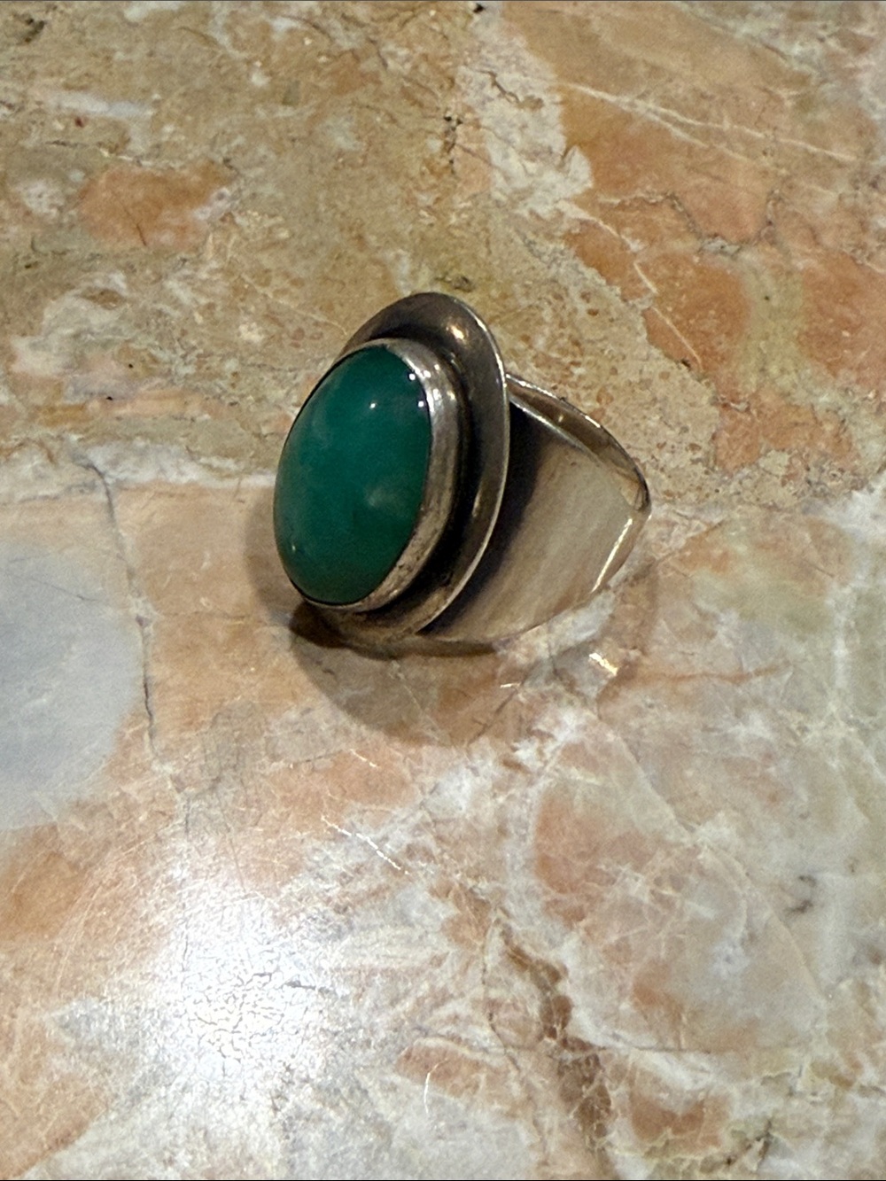 925 Sterling Silver Ring with Green Stone